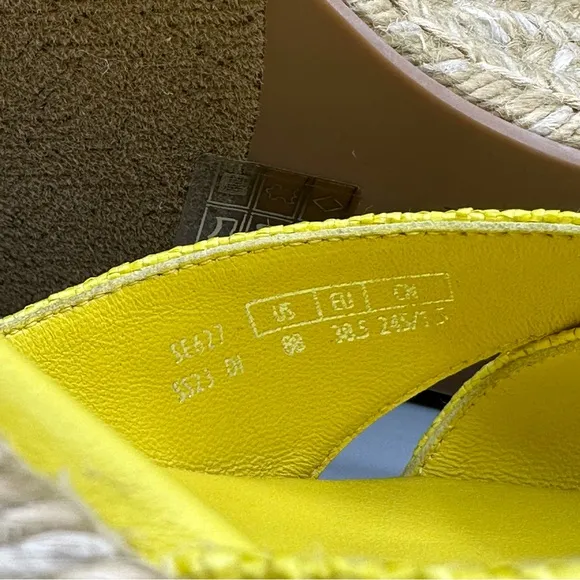 Stuart Weitzman Womens Mirela Espadrille Wedge Sandals Pistachio Yellow