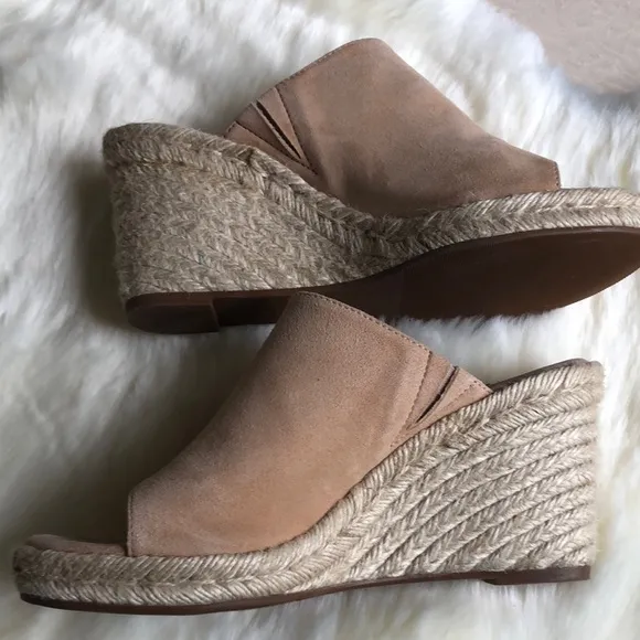 Stuart Weitzman Women's Tan Espadrille Wedge Sandal