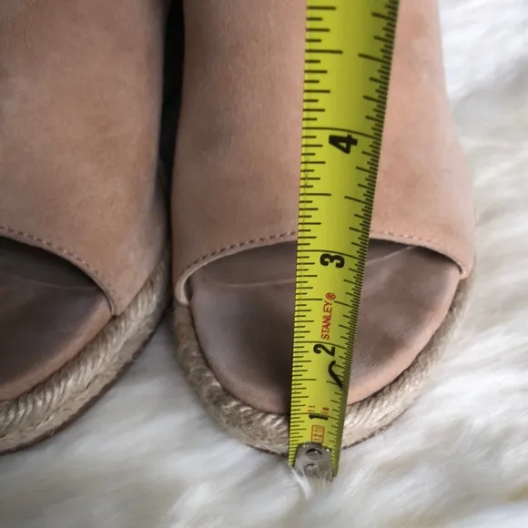 Stuart Weitzman Women's Tan Espadrille Wedge Sandal