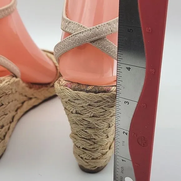 Stuart Weitzman Espadrille Sandals Size 8.  S913
