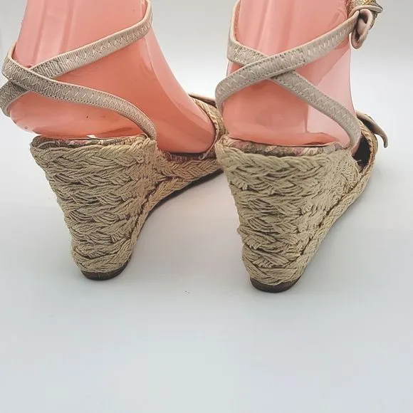 Stuart Weitzman Espadrille Sandals Size 8.  S913