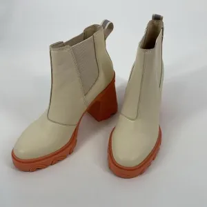 Stylish Platform Ankle Boots by Sorel