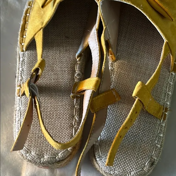 Sunny Yellow Bow Espadrille Sandals - Size 38 (7.5)