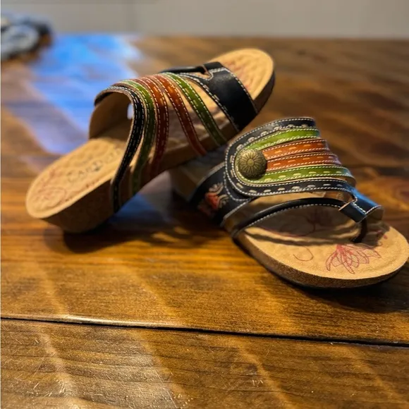 SUPER CUTE! L'ARTISTE sandals platform slides; cork sole NWOT EU Sz 39 (US 8.5)
