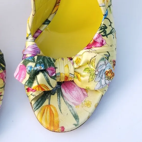 Super Cute vintage Rare Gucci Flora Floral slingback peep toe bow heels shoes