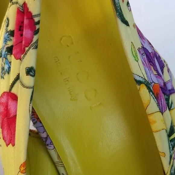 Super Cute vintage Rare Gucci Flora Floral slingback peep toe bow heels shoes