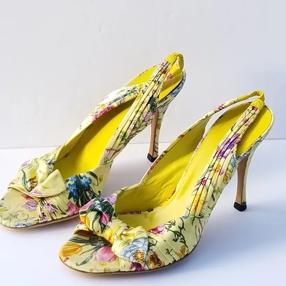 Super Cute vintage Rare Gucci Flora Floral slingback peep toe bow heels shoes