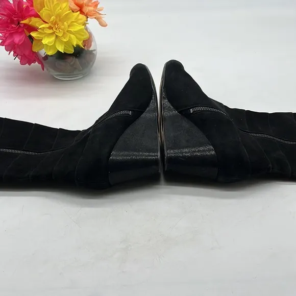 Taryn Rose Black Shin High Suede Wedge Boot Size 10. TB2694