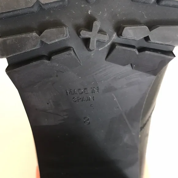 TBA Black Smooth Leather Platform Heel Lug Sole Dual Zipper Ankle Boots Size 8