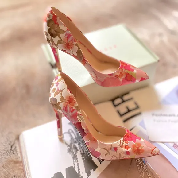Ted Baker Cara Icon Pump