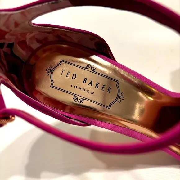 Ted Baker Mirobel Purple Suede‎ Cut Out Detail Strap Sandals US Size 8.5
