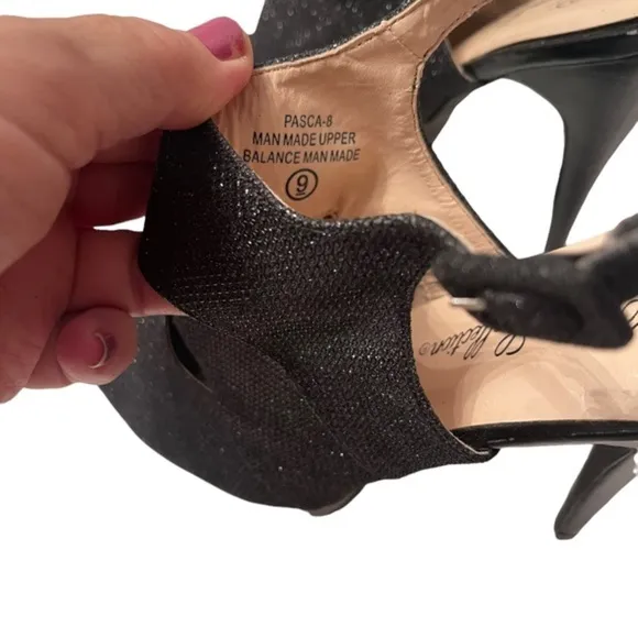 The Blossom Collection Black High Heel Shoe Size 9 NWOT