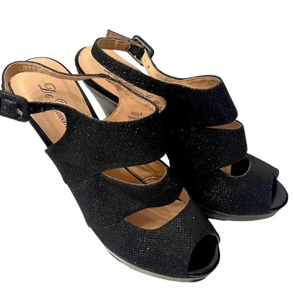 The Blossom Collection Black High Heel Shoe Size 9 NWOT