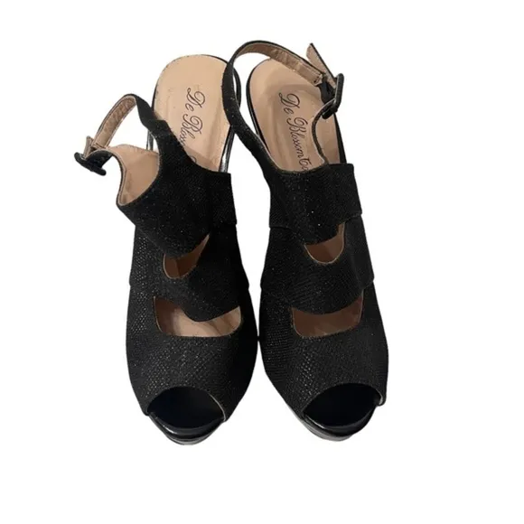 The Blossom Collection Black High Heel Shoe Size 9 NWOT