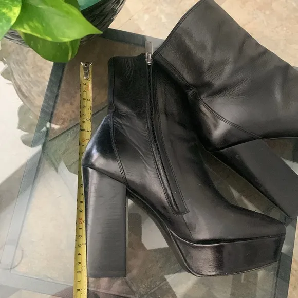 the KOOPLES Smooth Leather Heel Boots