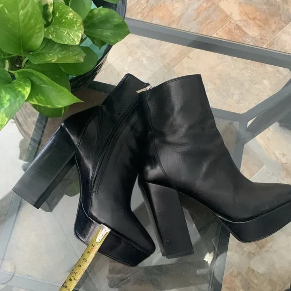 the KOOPLES Smooth Leather Heel Boots