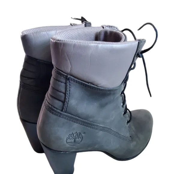 Timberland High Heel Ancle Suede Gray Boots. Size 9M.