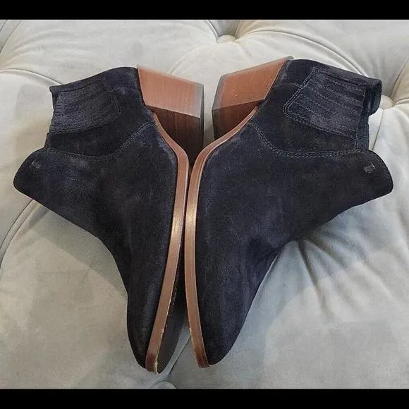 TOD'S Black Suede Low Block Heel Ankle Booties Boots Shoes Women's 39 9 $625