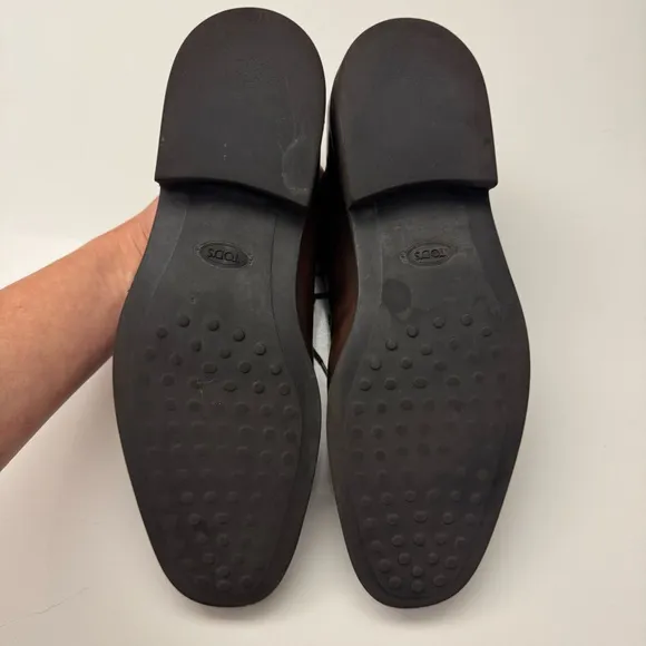 TOD’S Brown Leather Cap Toe Dress Shoes