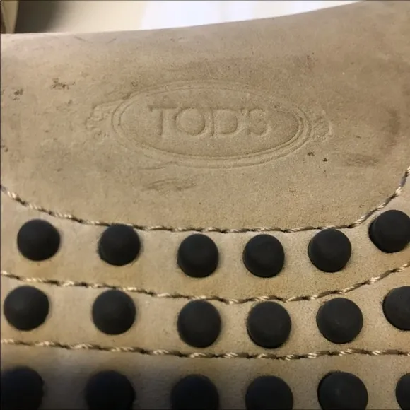 Tod’s Gommino Drivers Loafers Size 40 Off-White