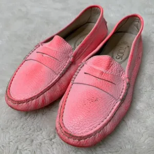 Tod's Women's Neon Pink Leather Driving Shoes Flats Loafers Size 37