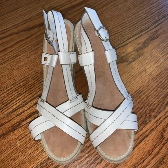 Tommy Bahama Riviera Leather Rope Espadrilles