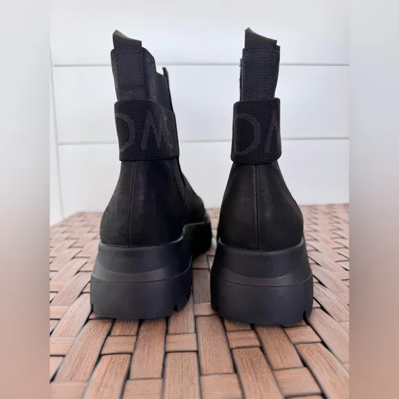 Toms Women’s Alpargata Round Toe Combat Casual Boots Ankle Low Heel Size 9.5