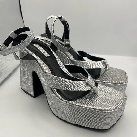 Topshop high platform silver metallic ankle strap sandals women Size 7