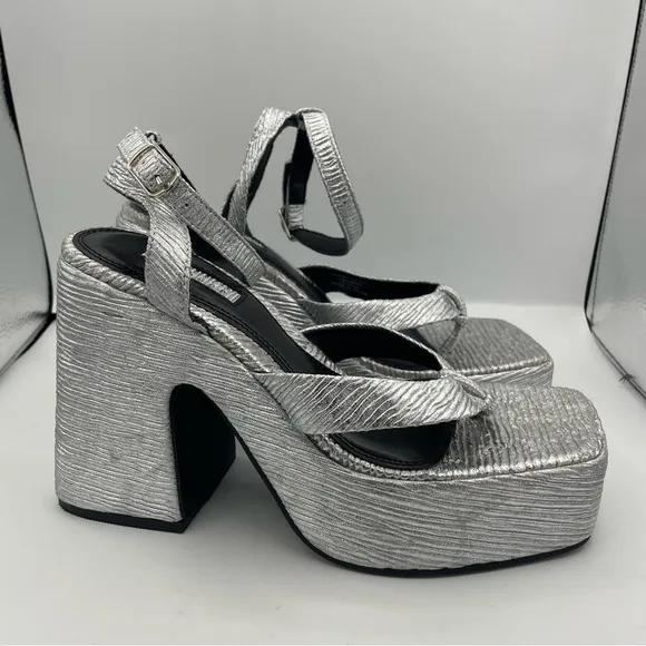 Topshop high platform silver metallic ankle strap sandals women Size 7