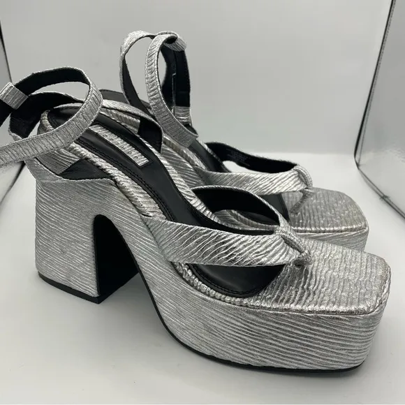 Topshop high platform silver metallic ankle strap sandals women Size 7