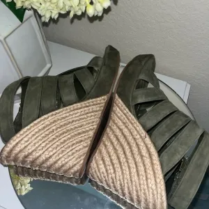 TORY BURCH Bailey Wedge Olive Green Espadrille Sandals