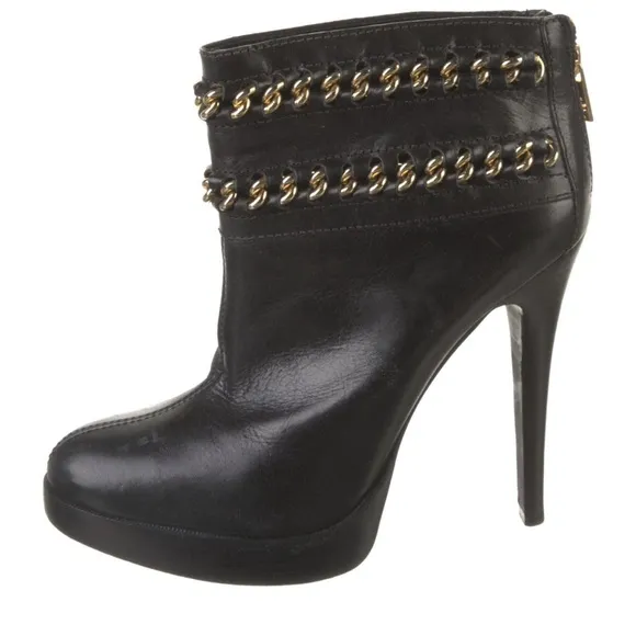 Tory Burch Black Leather Ankle Boots with Chain-Link Accents - Size 9