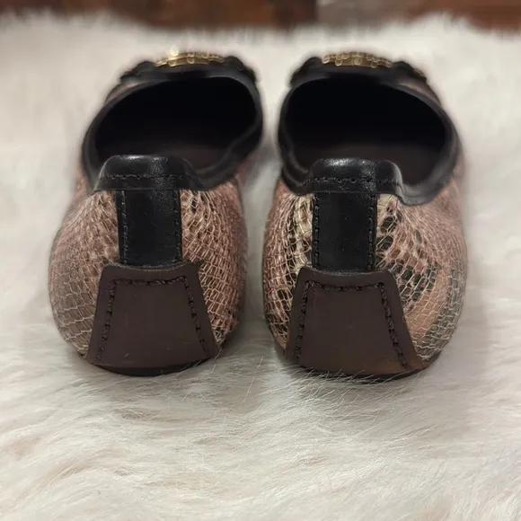 Tory Burch Black/Tan Reva Ballet Flats with Signature Logo size 9 1/2 pre-owned.