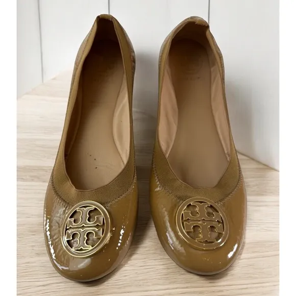 Tory Burch Caroline 2 Ballet Flats Tan Beige Patent Leather Ballerina Shoes 7 7M