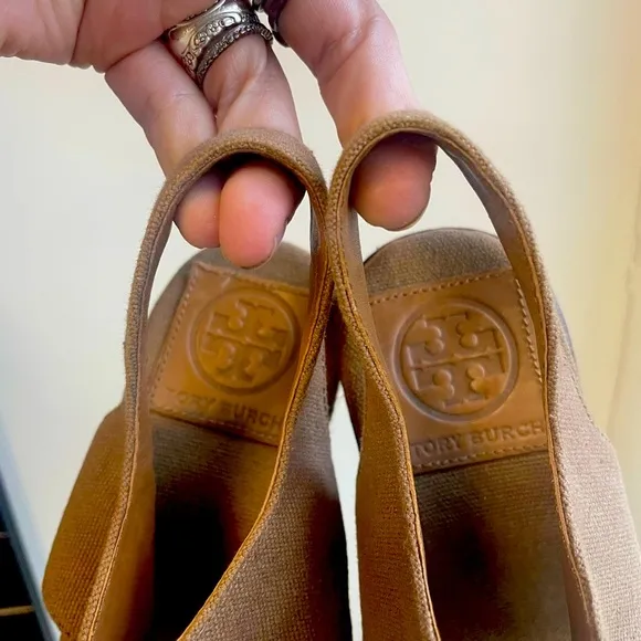 TORY BURCH Linley Green and Tan Wedge Espadrille Sandals Size 8
