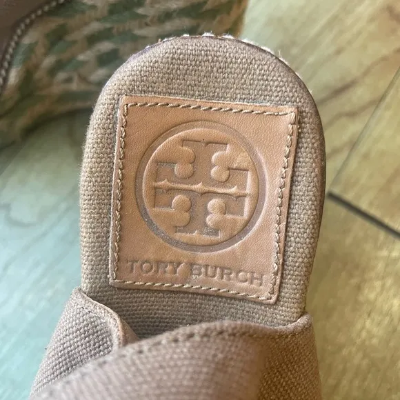 TORY BURCH Linley Green and Tan Wedge Espadrille Sandals Size 8