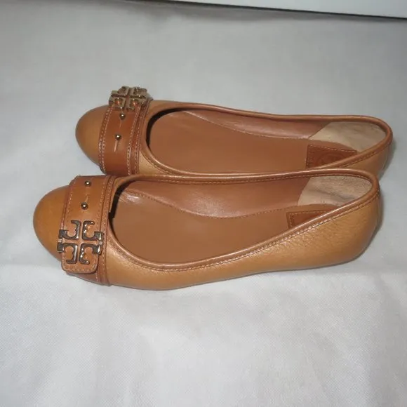 TORY BURCH SHOES FLATS Elina Ballet Flat Logo Camel Leather 7.5