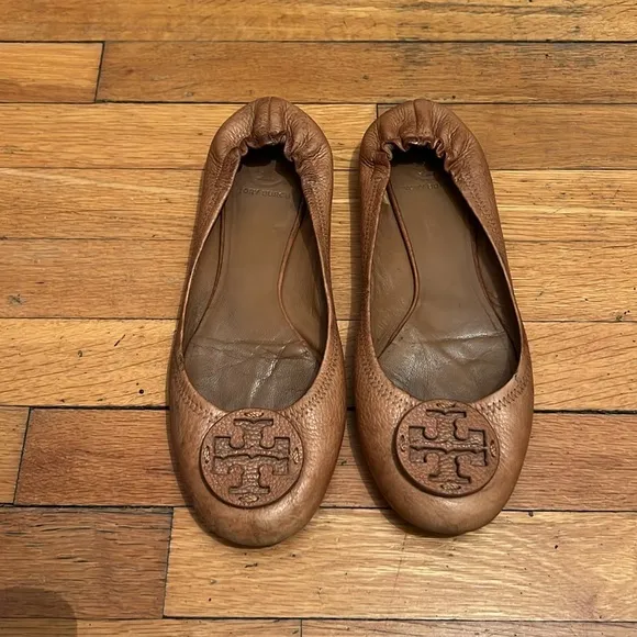 Tory Burch The Ballet Leather Flats in Golden Brown, size 11