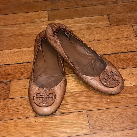 Tory Burch The Ballet Leather Flats in Golden Brown, size 11