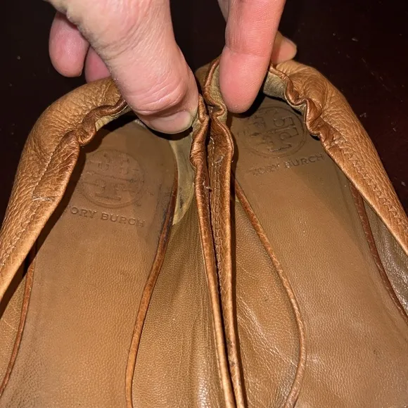 Tory Burch The Ballet Leather Flats in Golden Brown, size 11