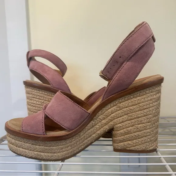 UGG &quot;Carine&quot; Pink Suede Platform Jute Espadrille Ankle Strap Heeled Sandals 9