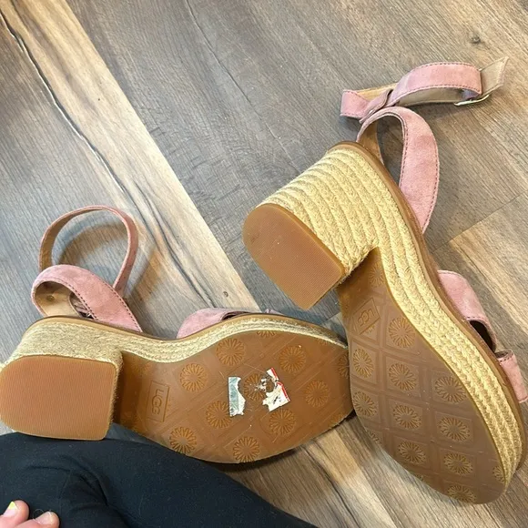 UGG &quot;Carine&quot; Pink Suede Platform Jute Espadrille Ankle Strap Heeled Sandals 9