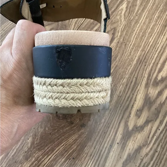 UGG April Leather Platform Black Sandals Size 7 1/2