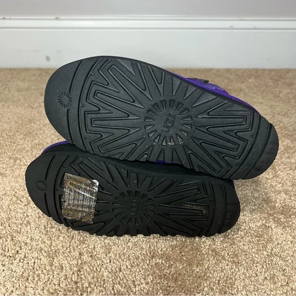 UGG boots Neumel Platform Purple Size 13