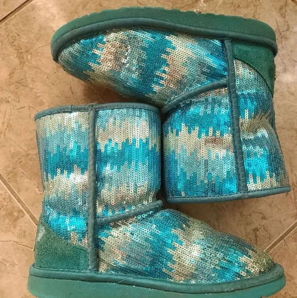 Ugg boots size 4