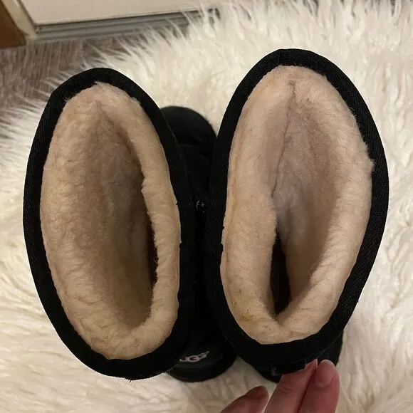 Ugg Boots - Size 5 - Excellent Condition