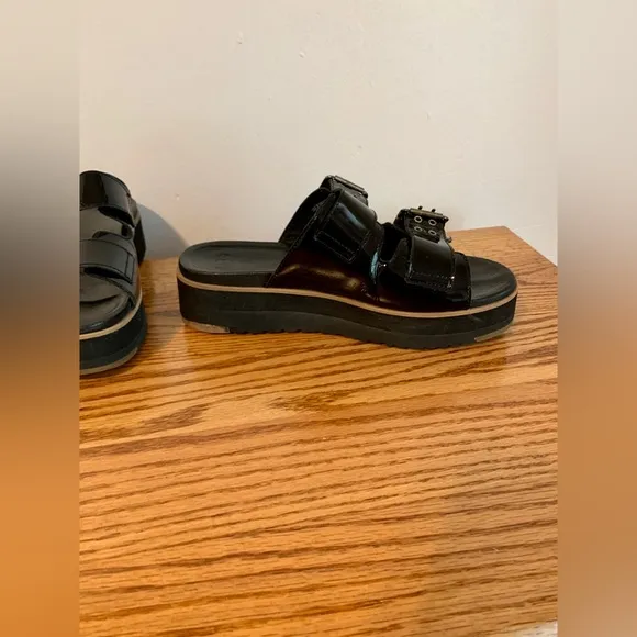 UGG Cammie Black Patent Leather Platform Sandals Buckle Slide wedge summer 7