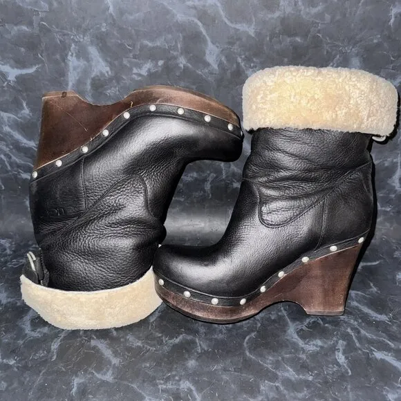 UGG Carnegie Black Nubuck Leather Wooden Wedge Heel Boots Womens Size 6