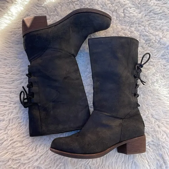 Ugg Cary suede nubuck boots black. New without box. Size 7
