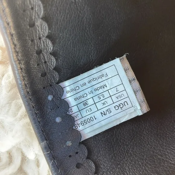 Ugg Cary suede nubuck boots black. New without box. Size 7